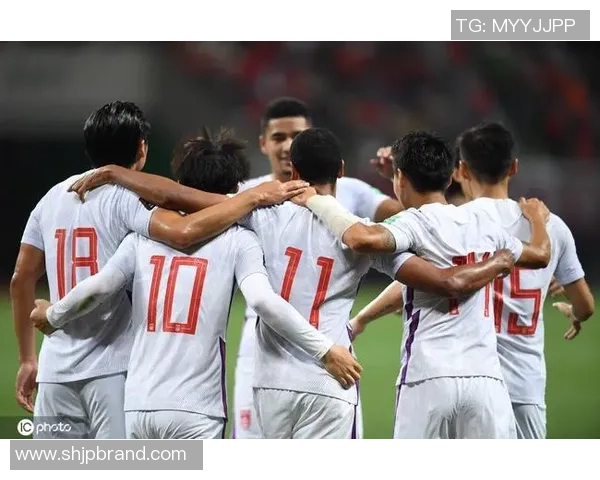 足球之美在于激情与梦想交织的瞬间与永恒的追求